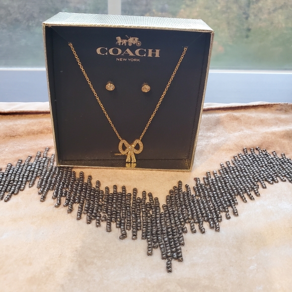 Coach Bow Necklace & Earring - Picture 3 of 4